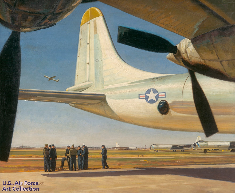 B-36 CREW ASSEMBLED AT THEIR PLANE